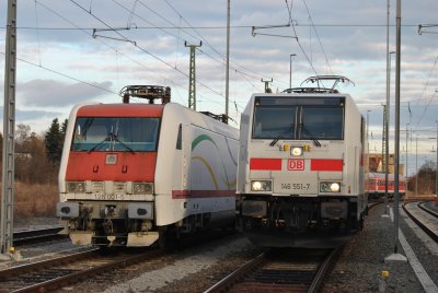 146 551-7 mit 128 001-5; ©Steffen Kloseck